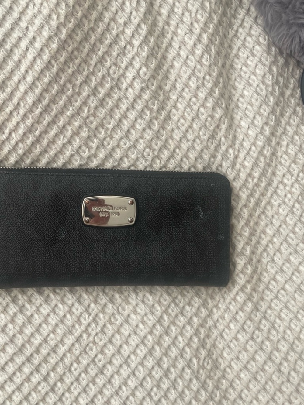 Michael Kors Black Leather Zip Wallet
